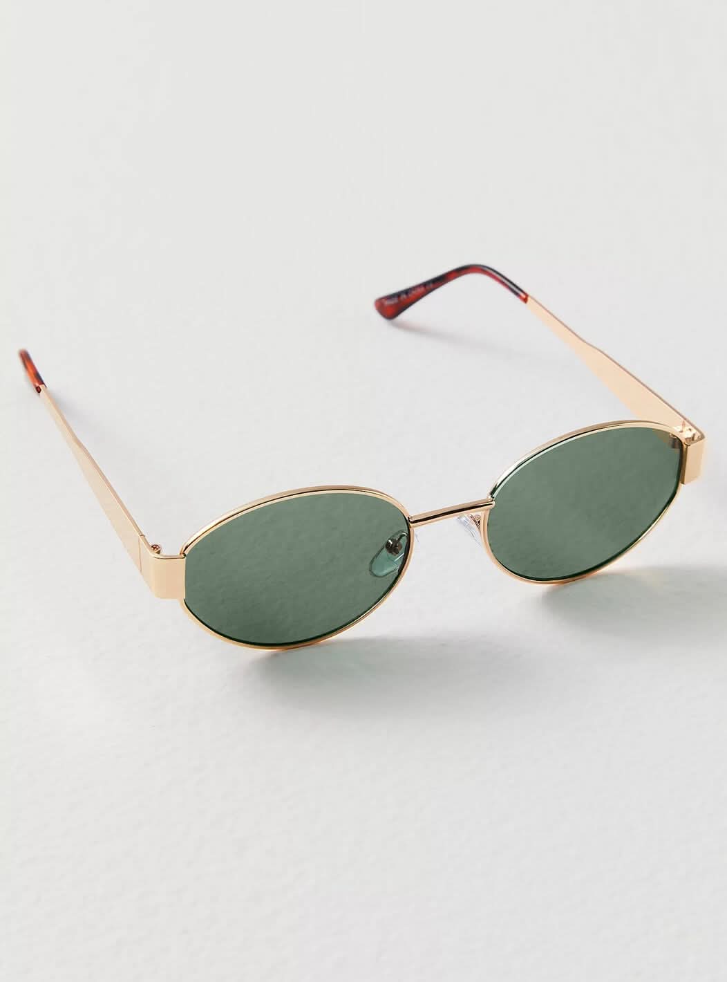 CHARLOTTE | Lunettes de soleil rondes, raffinées et élégantes