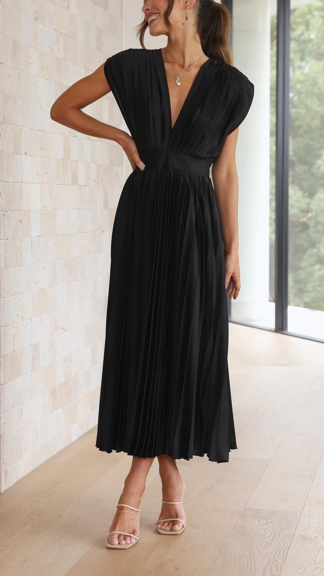 OCÉANE | Robe Élégante en Plis