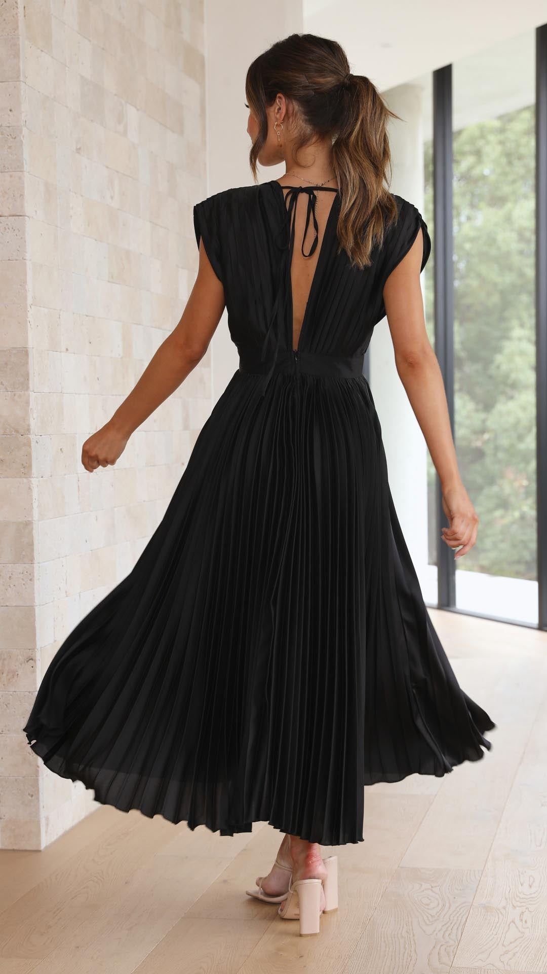 OCÉANE | Robe Élégante en Plis